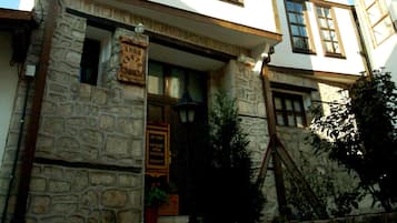 Ngoại thất
