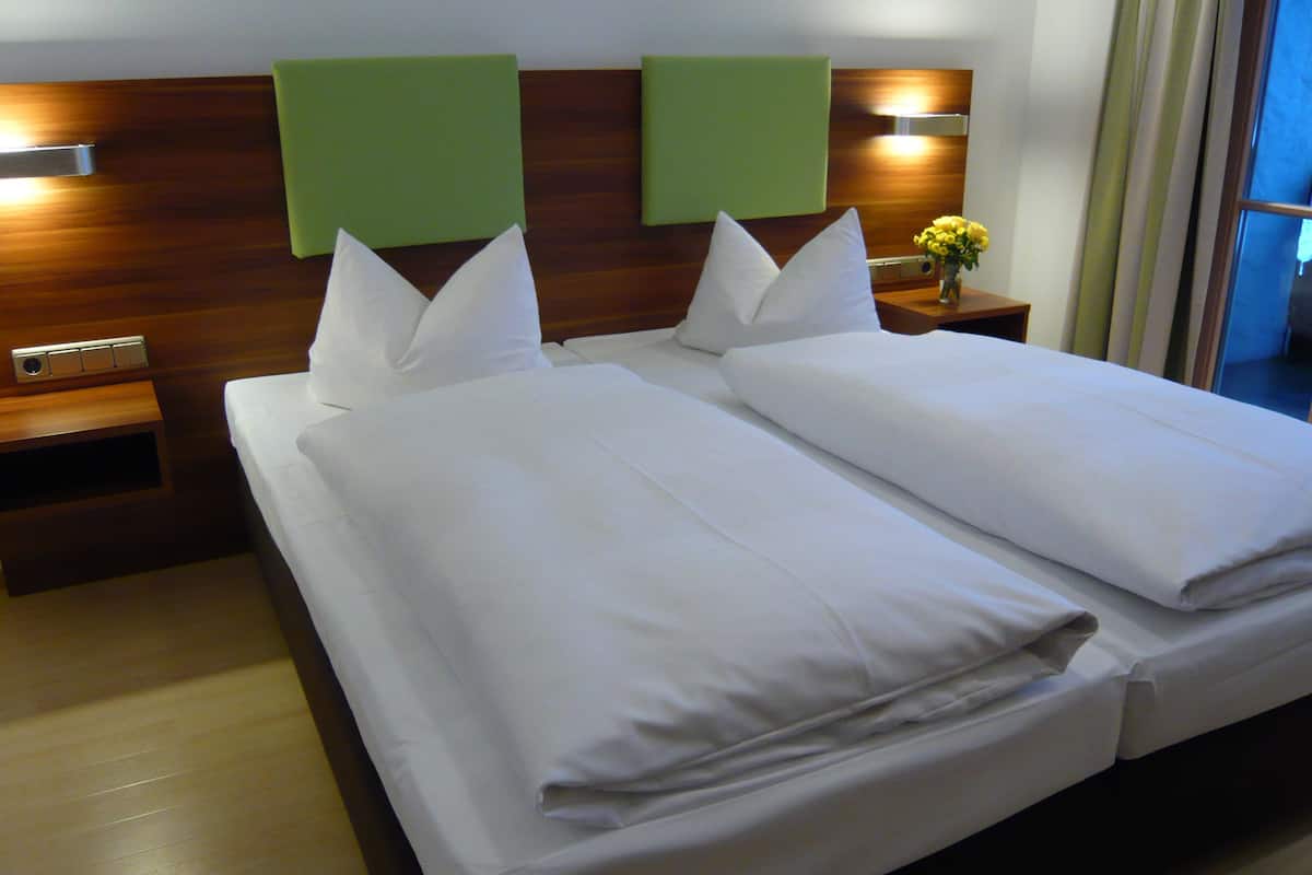 double or twin room | 1 bedroom, hypo-allergenic bedding, minibar, in-room safe