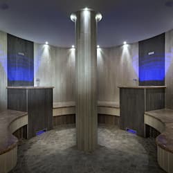Couples treatment room(s), sauna, hot tub, Turkish bath/hammam