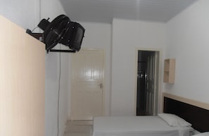 Standard Quadruple Room (Ar Conditioning) | Iron/ironing board, free WiFi