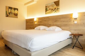 Standard Double Room, 1 Double Bed | Minibar, in-room safe, desk, WiFi - Hotel Royal Astrid Aalst (Aalst)