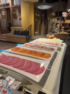 Bữa sáng buffet