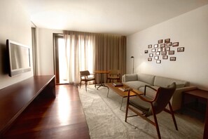 LCD-Fernseher, Pay-TV