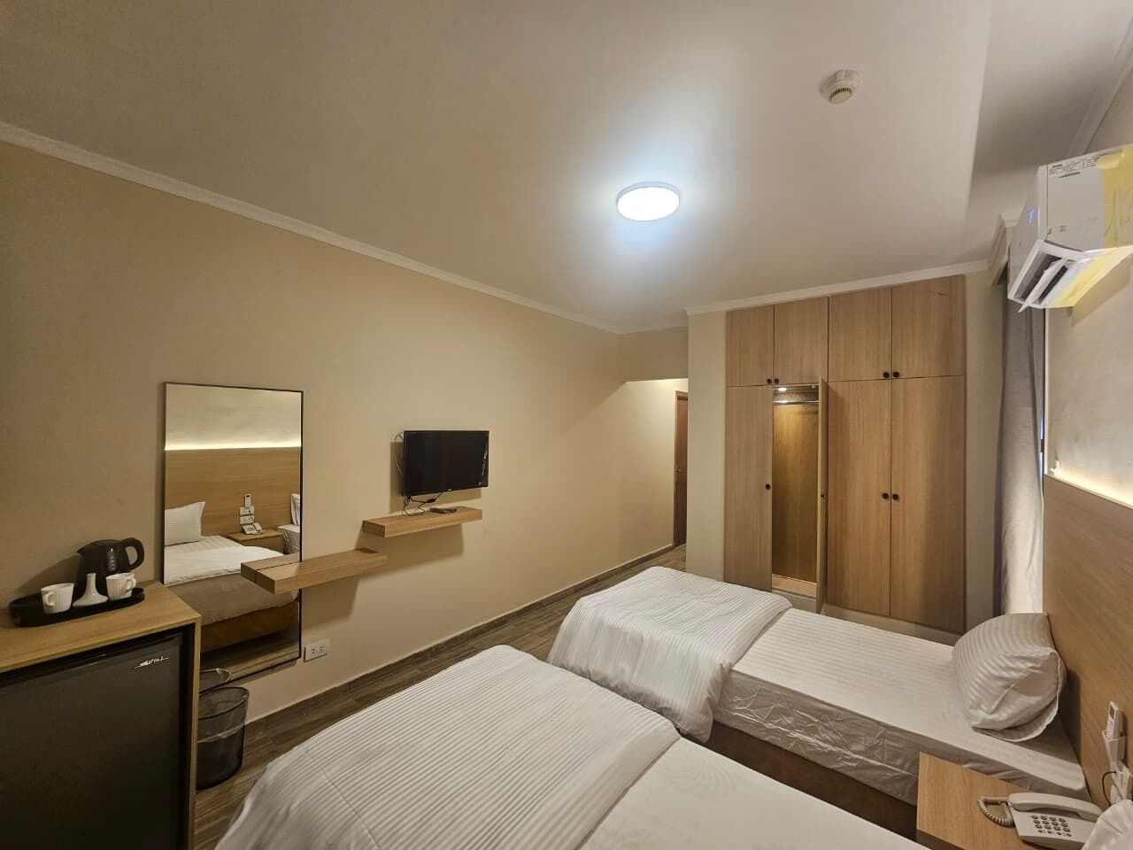 Minibar, in-room safe, desk, free WiFi