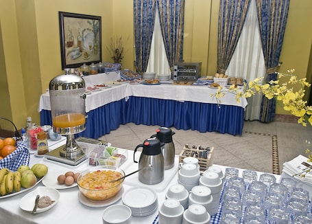 Buffet. Doña Nieves