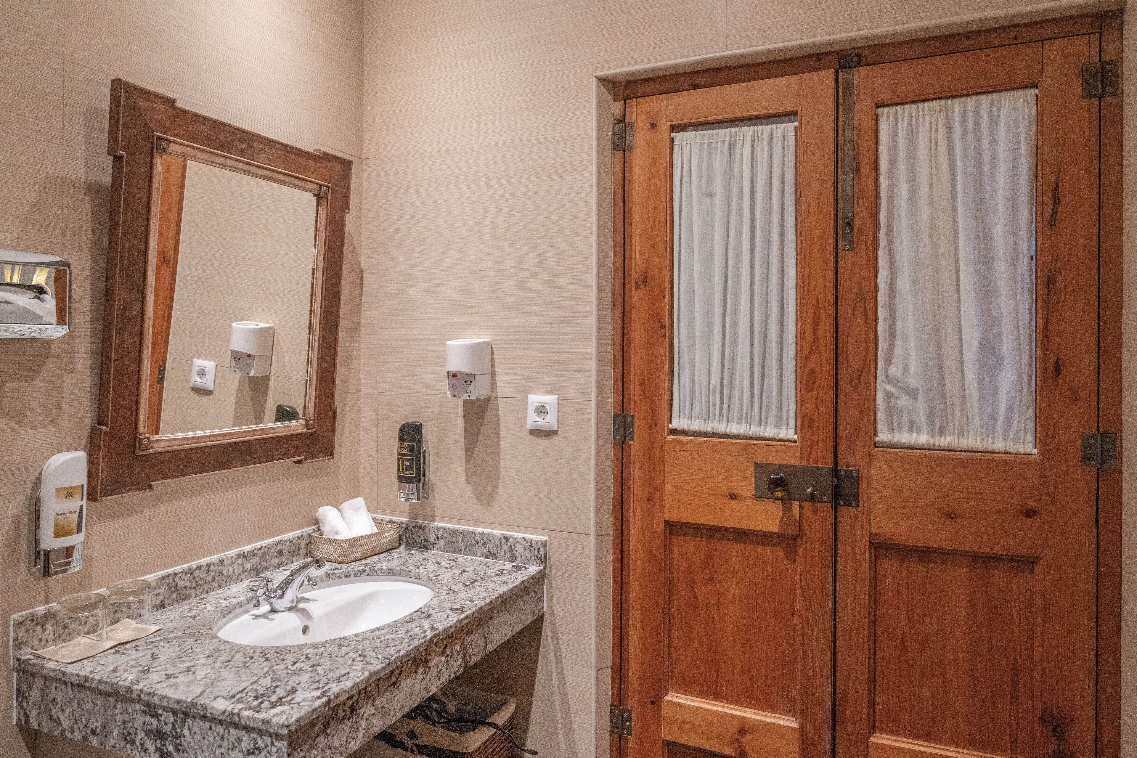 suite (4 person) | bathroom | deep-soaking bathtub, designer toiletries, hair dryer, bathrobes