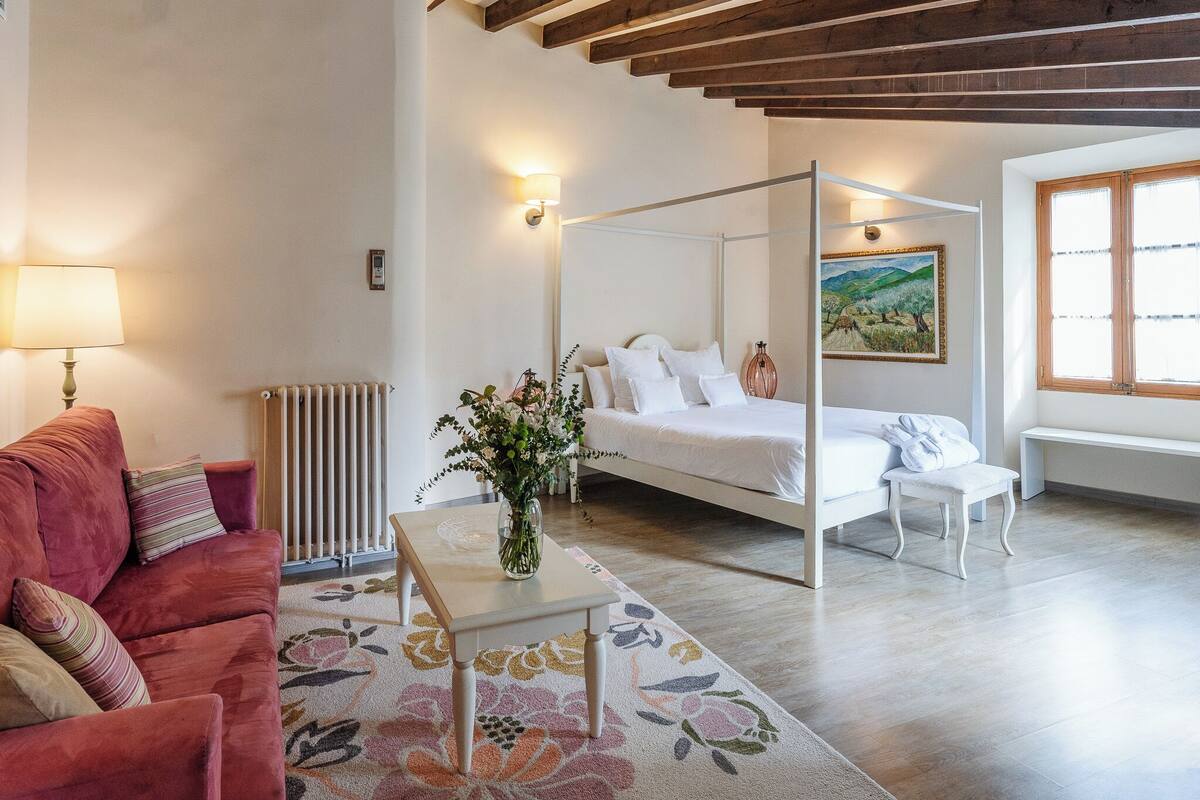 junior studio suite (3 people) | 1 bedroom, premium bedding, down duvets, select comfort beds