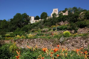 Property grounds - Les Etoiles du Forez (Savigneux)