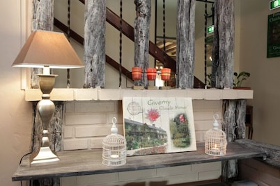 LOGIS HÔTEL LES NYMPHEAS