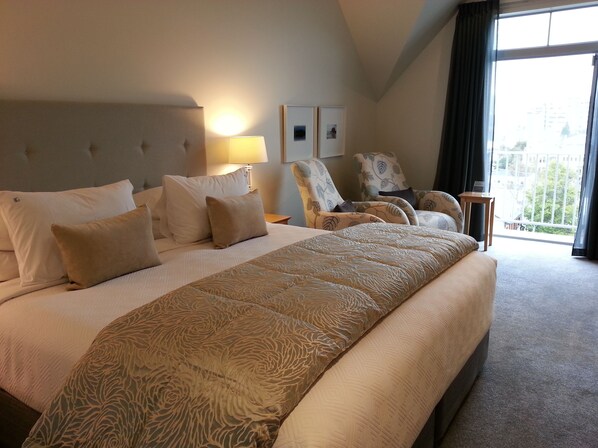 Loft Studio, 1 Super King Bed | Minibar, in-room safe, desk, soundproofing