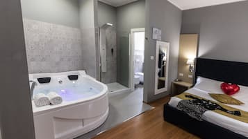 Honeymoon-Zimmer, Whirlpool (sauna)