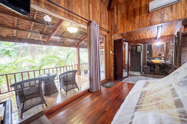 Bungalow - icke-rökare - havsutsikt | Minibar, värdeförvaringsskåp på rummet, ljudisolering och barnsängar