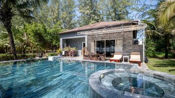 Family Villa, 2 Bedrooms, Pool View | 1 bedroom, minibar, in-room safe, soundproofing