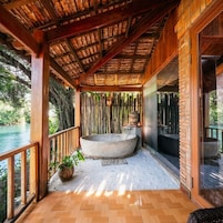 Bungalow, no fumadores, vistas al mar | Minibar, caja fuerte, sistema de insonorización y wifi gratis