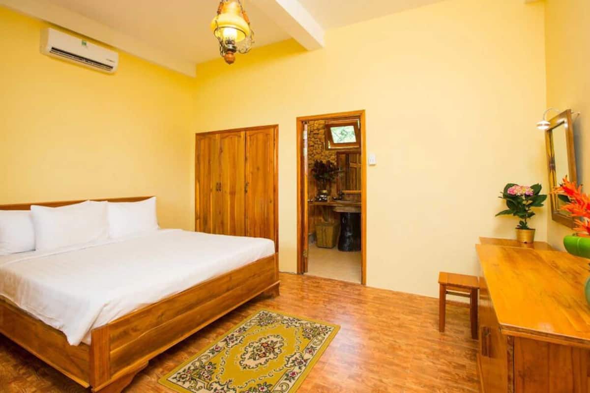 Standard Double Room, Garden View