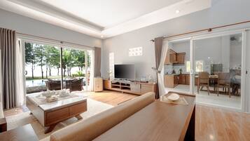 Family Villa, 2 Bedrooms, Pool View | Minibar, in-room safe, soundproofing, cribs/infant beds