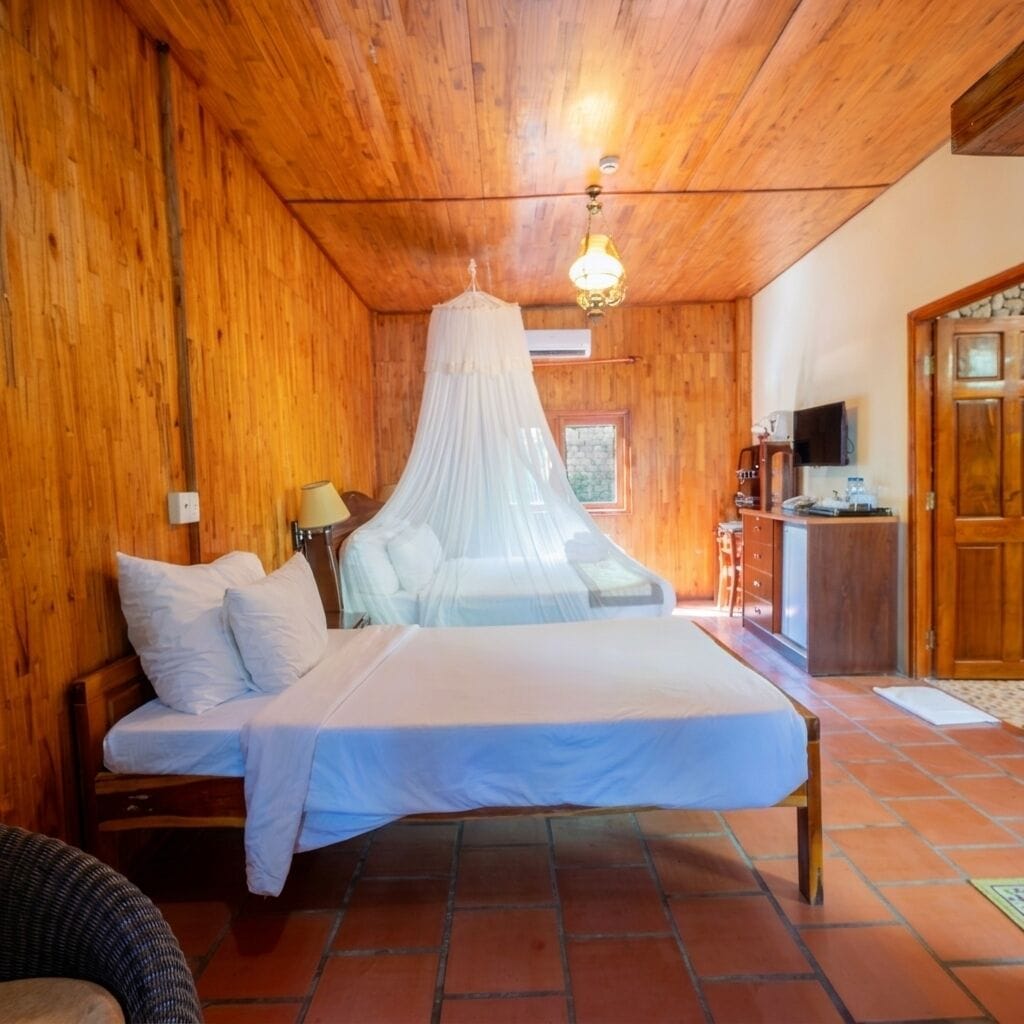 Family Bungalow | Minibar, in-room safe, soundproofing, free WiFi