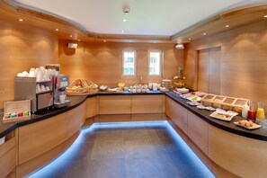 Tägliches inbegriffenes Frühstücksbuffet