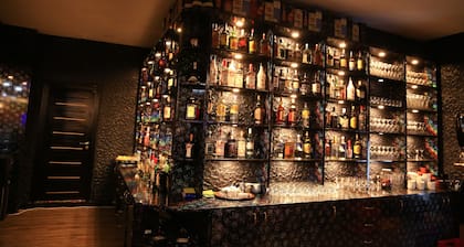 Imperial Royale Hotel