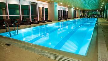 Indoor pool, outdoor pool