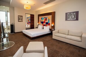 주니어 스위트 | 이집트산 면 시트, 객실 내 금고, 책상, 암막 커튼