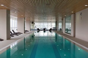 Indoor pool, outdoor pool - The Landmark Hotel (Baku)