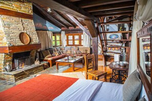 Suite – deluxe | Strykejern/-brett, wi-fi (inkludert), sengetøy og rullestolvennlig