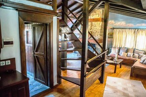 Suite – deluxe | Strykejern/-brett, wi-fi (inkludert), sengetøy og rullestolvennlig