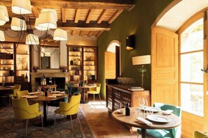 Dining - Relais de la Magdeleine (Gemenos)