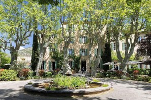 Exterior - Relais de la Magdeleine (Gemenos)