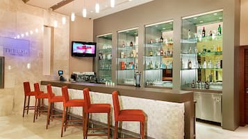 Bar (en la propiedad)