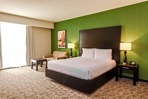 標準客房, 1 張特大雙人床 | 高級寢具、迷你吧、房內夾萬、書桌