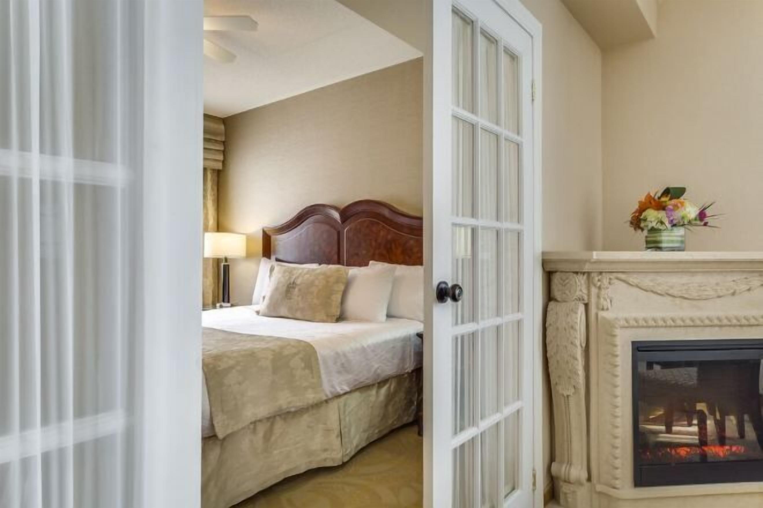 Rúmföt af bestu gerð, dúnsængur, öryggishólf í herbergi