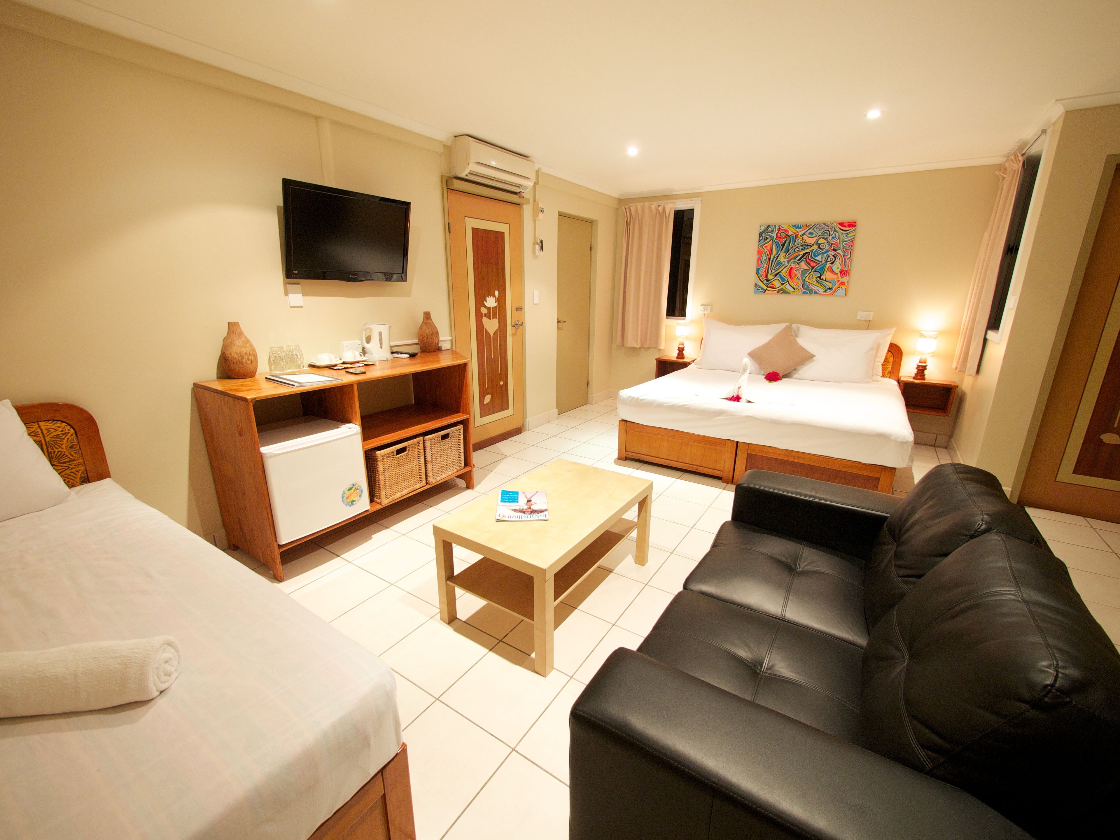 family room, 1 bedroom | living area | 32-inch smart tv with satellite channels, dvd player