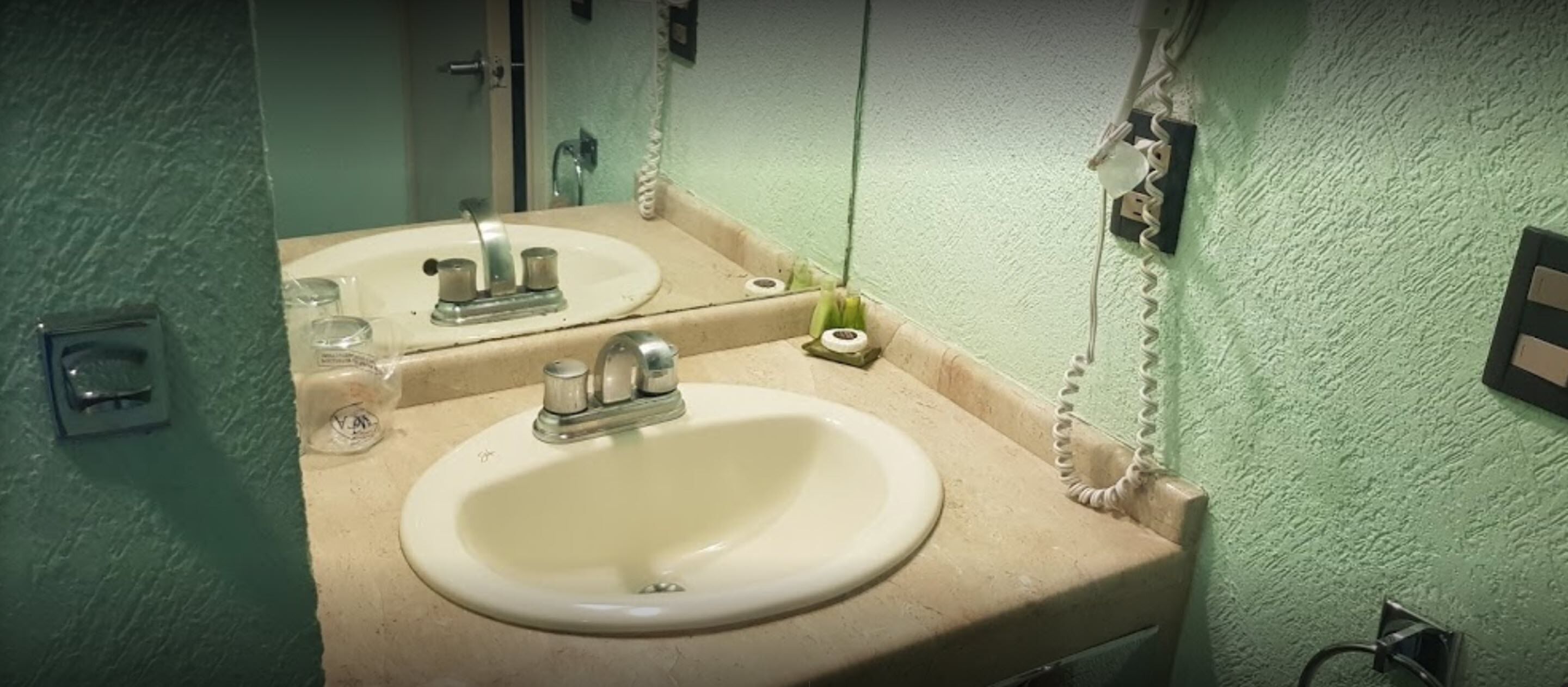 lake view room | bathroom | shower, free toiletries, hair dryer, towels