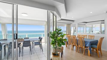 Penthouse, 4 Bedrooms, Ocean View (Level 10) | Terrace/patio