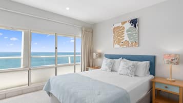 Penthouse, 4 Bedrooms, Ocean View (Level 10) | Individually decorated, individually furnished, iron/ironing board