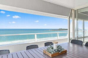 Penthouse, 4 Bedrooms, Ocean View (Level 10) | View from room