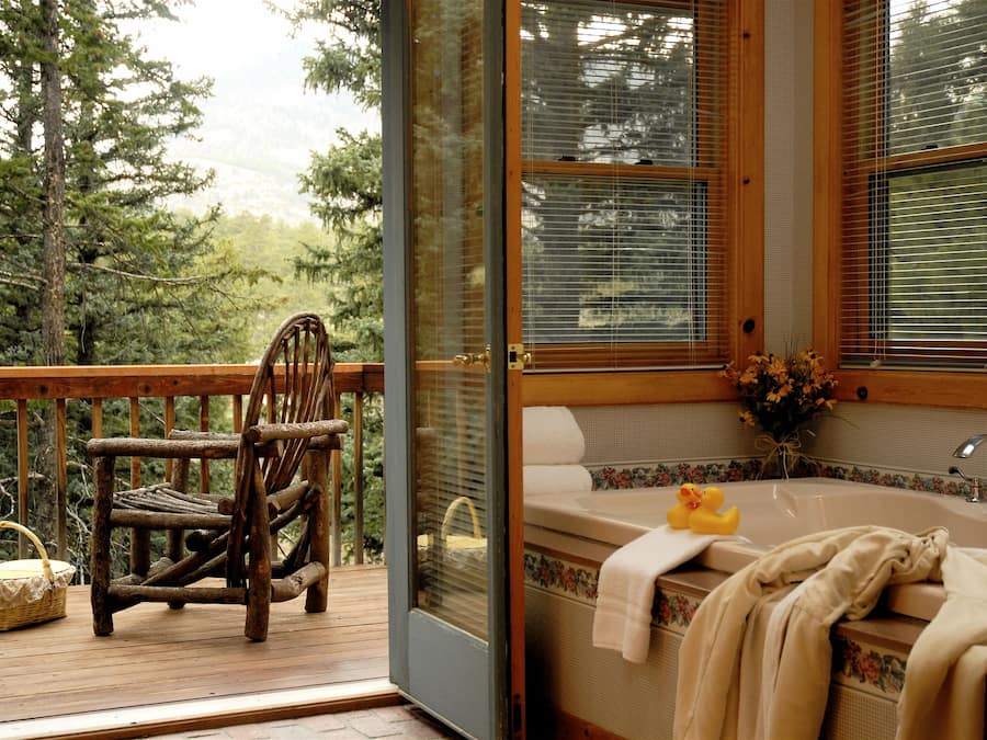 Zimmer, 1 King-Bett | Ausblick vom Zimmer