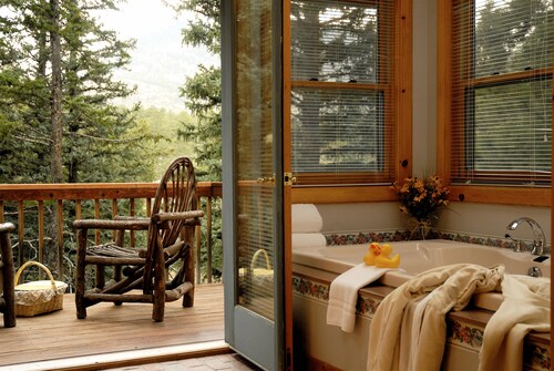 Riversong Inn Retreat