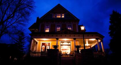 Rivertown Inn