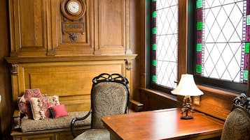 Grand suite, 1 kingsize bed | Dineren in de kamer
