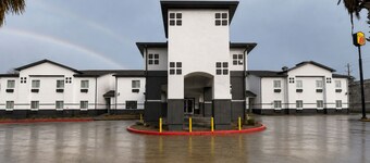 Super 8 by Wyndham Brenham TX
