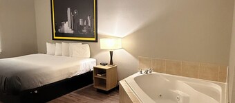 Super 8 by Wyndham Brenham TX