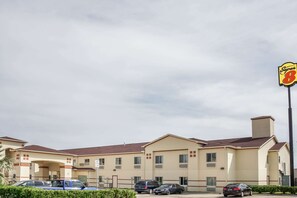 Exterior - Super 8 by Wyndham Brenham TX (Brenham)