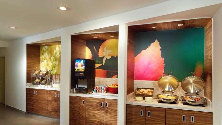 One Saltillo Aeropuerto