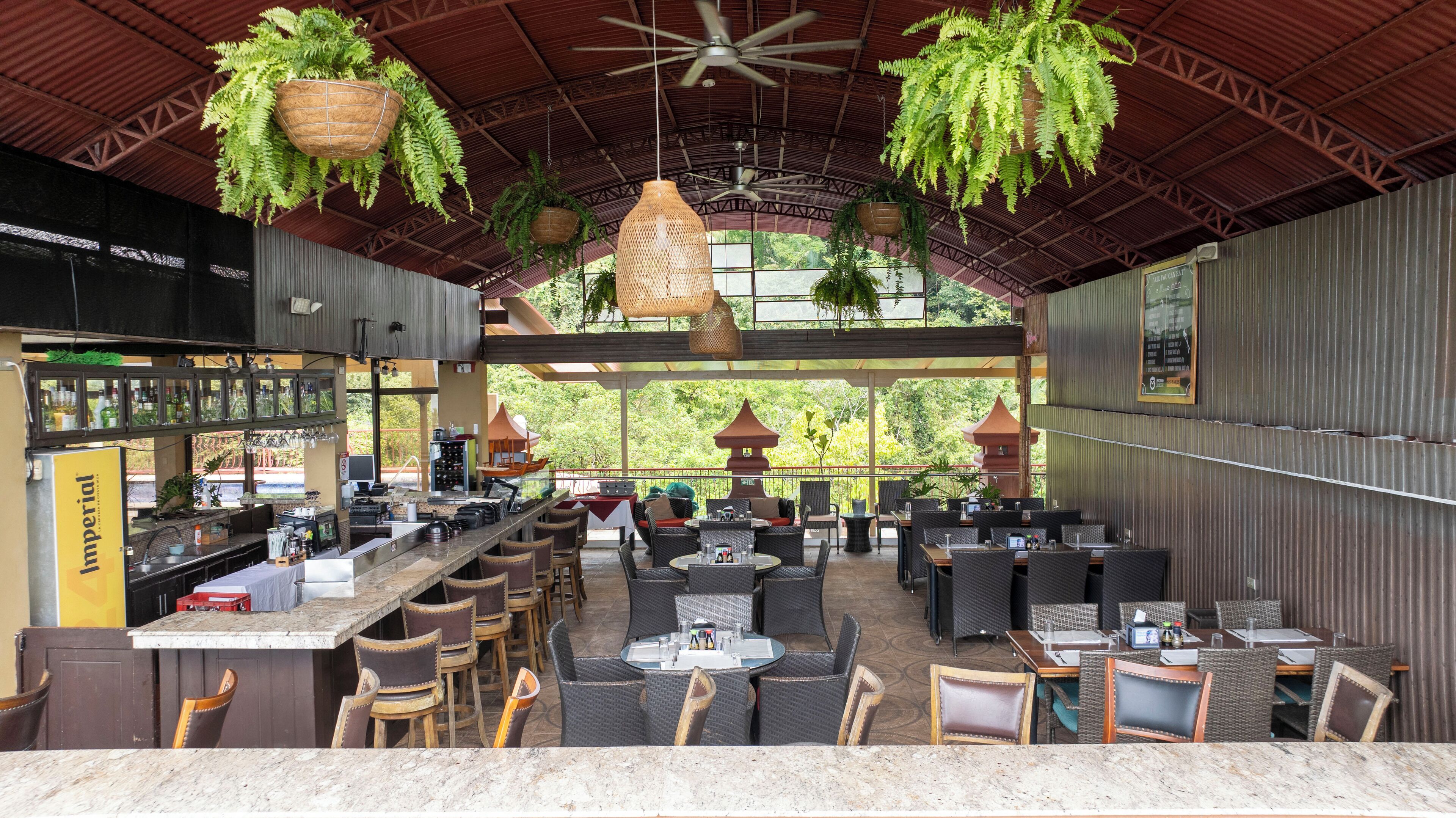 breakfast, lunch and dinner served