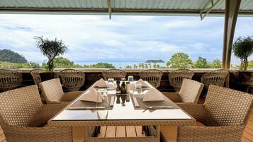 Frühstück, Mittagessen und Abendessen