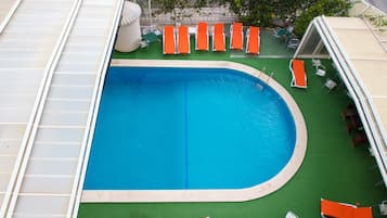 Alberca al aire libre