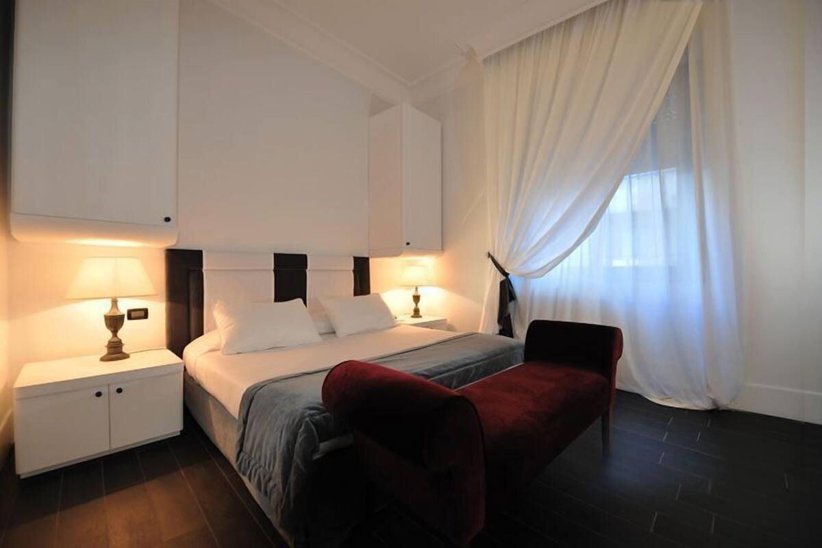 Italienische Bettbezüge von Frette, hochwertige Bettwaren, Minibar